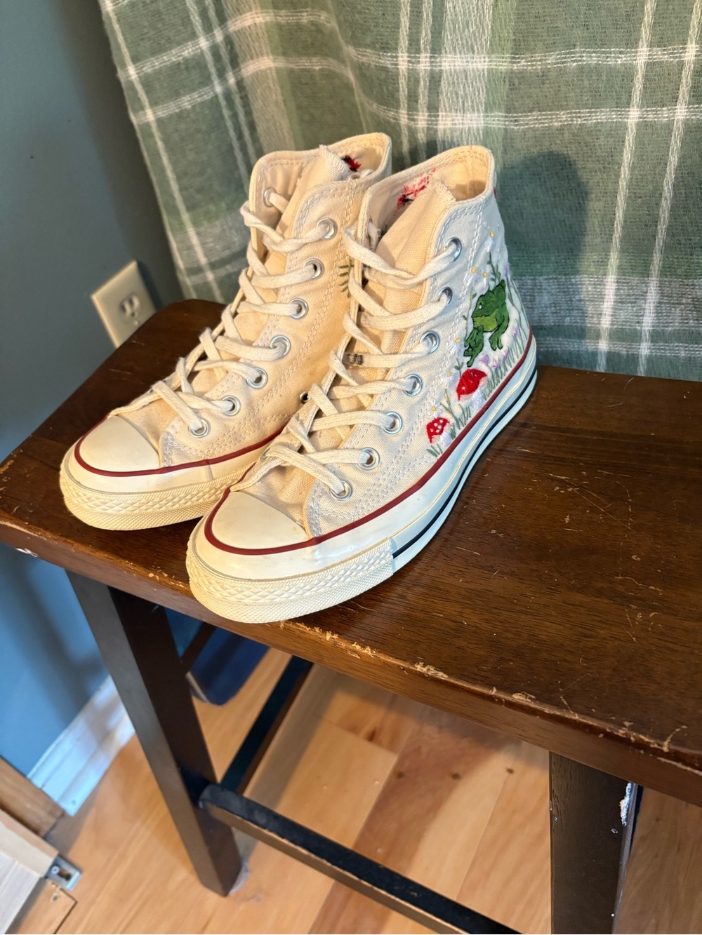 Converse Chuck Taylor’s 1970’s high embroidered frog/mushroom - Picture 4 of 12